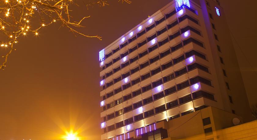 Grand Hotel Targu-Mures Bagian luar foto