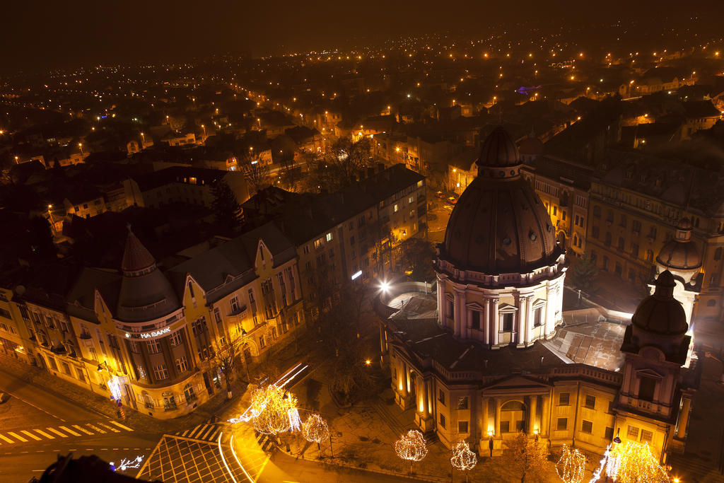 Grand Hotel Targu-Mures Bagian luar foto